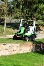 Tondeuse autoportée Etesia HYDRO 124DN – Image 9