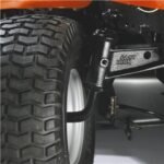 Tondeuse Autoportée Husqvarna TC 242 T  à bac arrière – Image 8