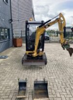 CATERPILLAR 301.7 D + 3 GODETS – Image 6