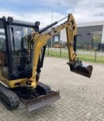 CATERPILLAR 301.7 D + 3 GODETS – Image 7